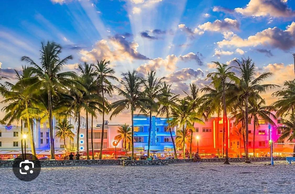 Appartamento Lyz Miami Airport Esterno foto